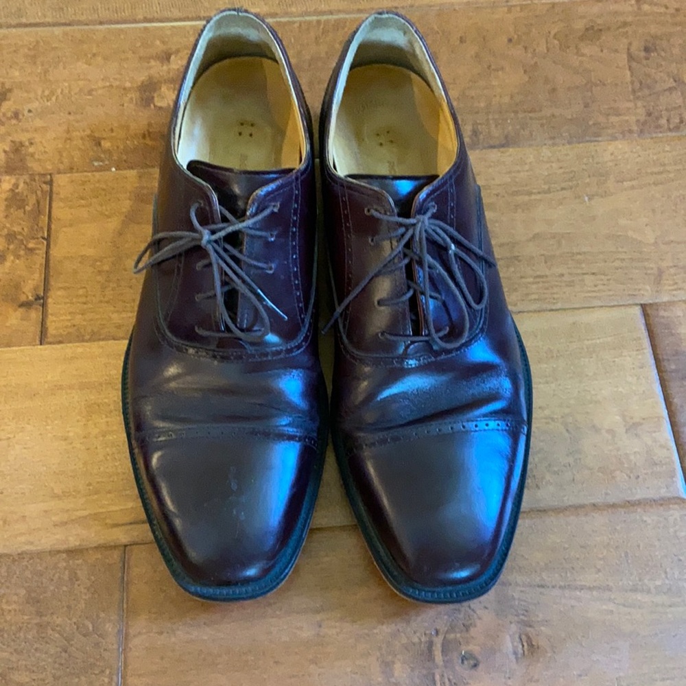 Men’s dress shoes